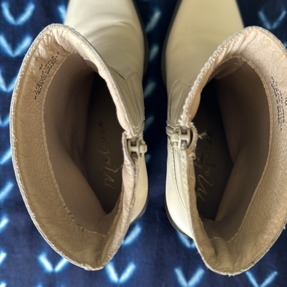 Matisse Ezra Boot in Bone - Picture 8 of 10